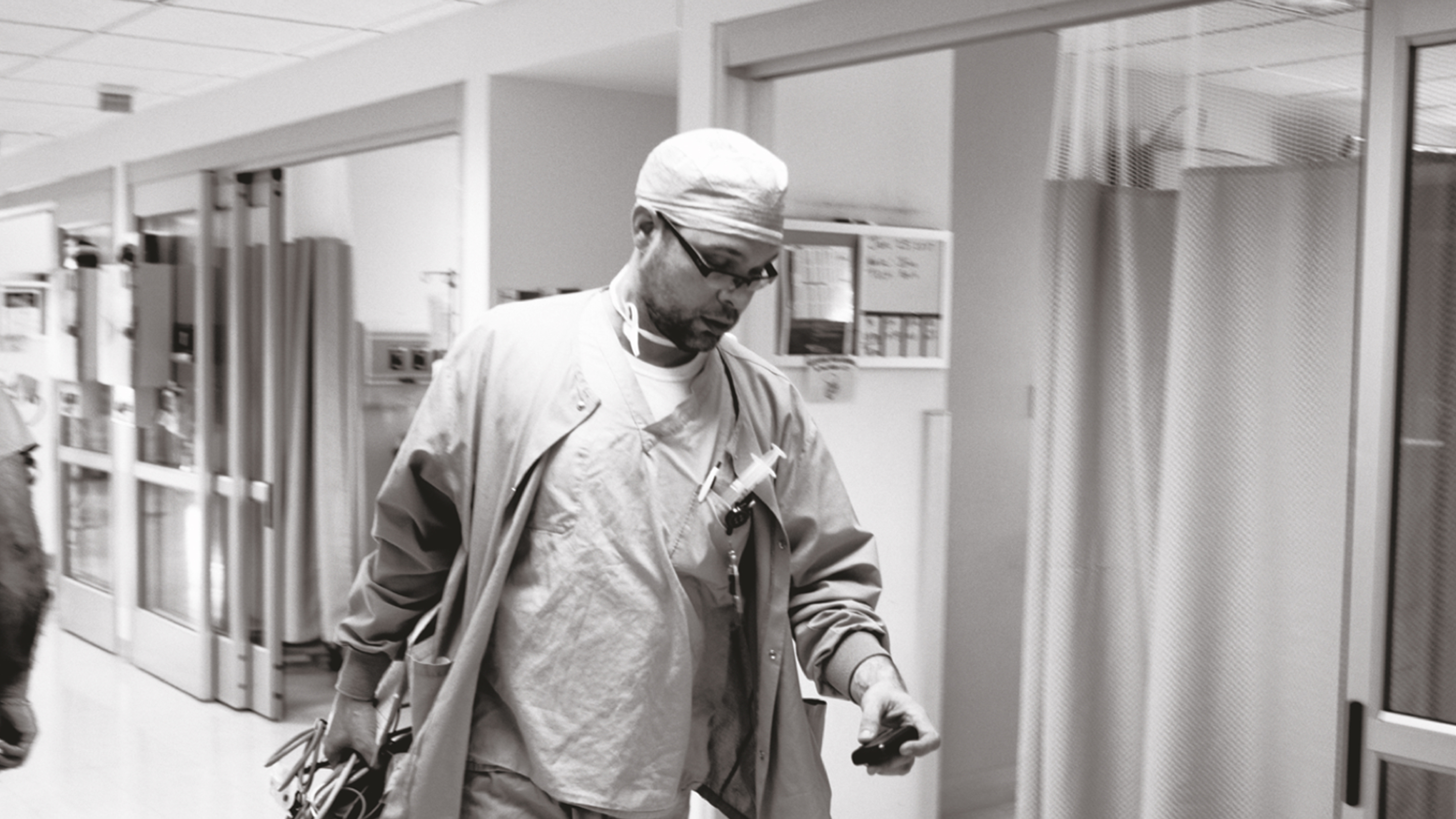 Gallery image showcasing ACTICOAT Surgeron 2