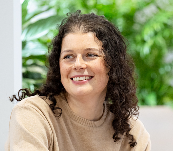 Portrait of Laura Dodson, Team Member